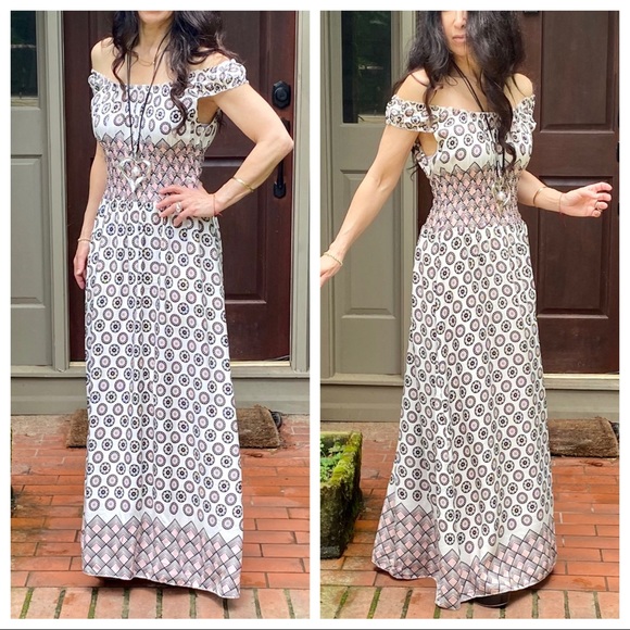 ✨LAST 1✨PRETTY OFF THE SHOULDER PEASANT MAXI DRESS - Picture 2 of 8